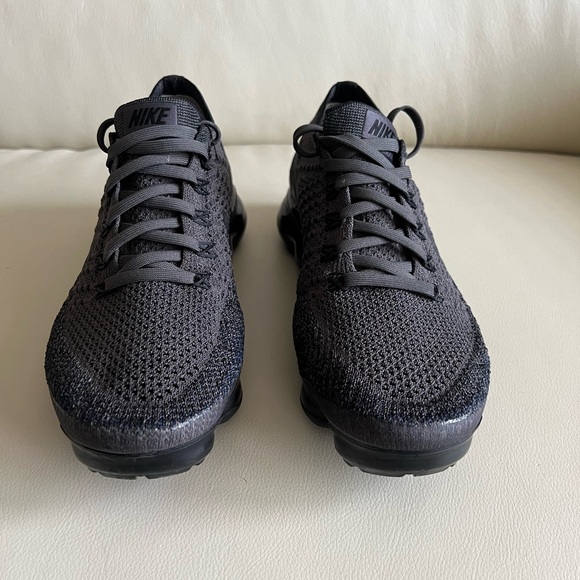 Nike Air Flyknit Vapormax Size 7 - Picture 2 of 7
